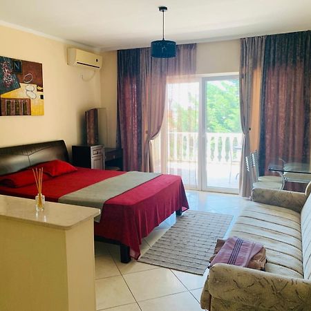 Apartmán Imperia Bar Exteriér fotografie