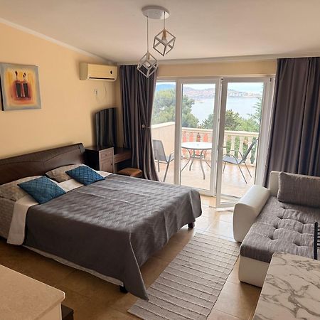 Apartmán Imperia Bar Exteriér fotografie