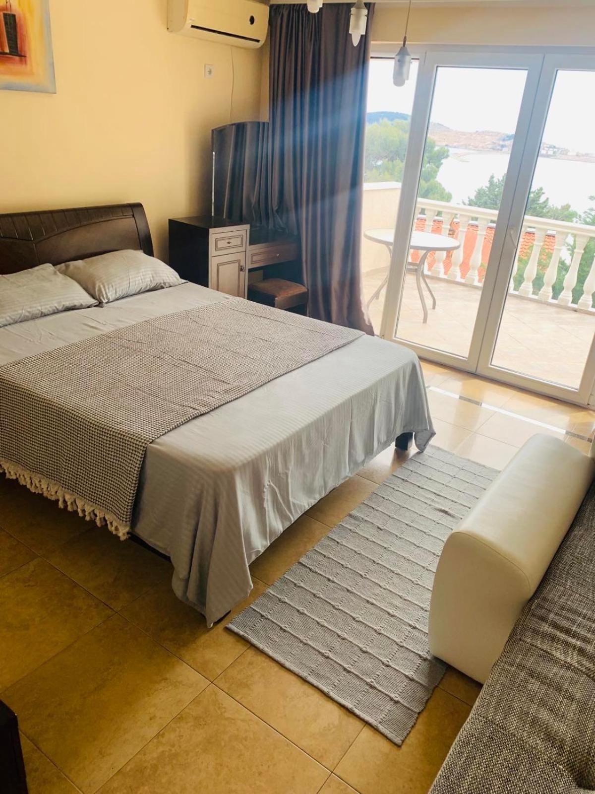Apartmán Imperia Bar Exteriér fotografie